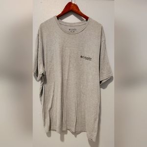 Columbia t-shirt
